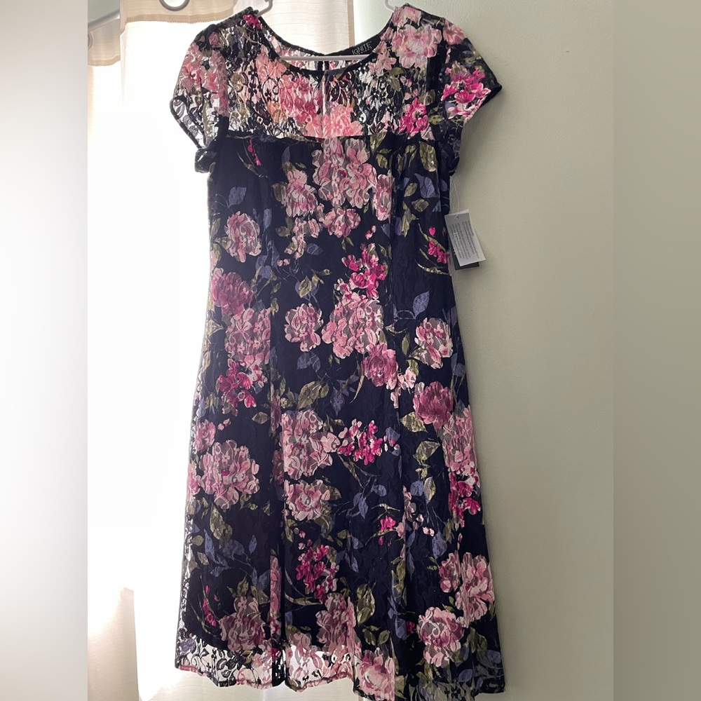 Women’s Dress- New with Tags